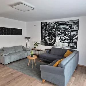 Apartman Toelgyes Apartmanhaz, Szeged